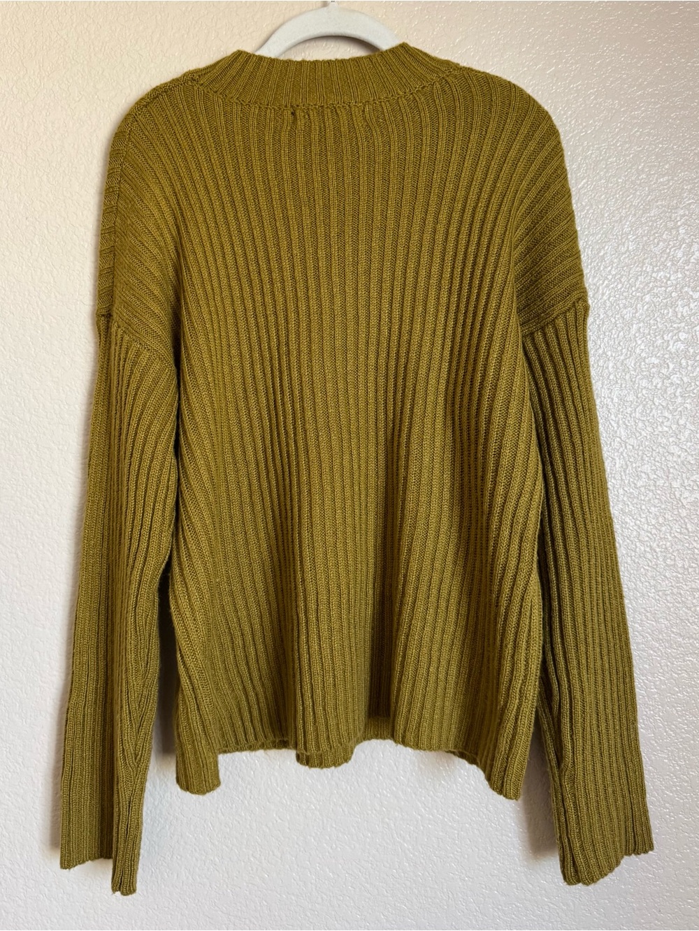 Knit sweater - Picture 3 of 3